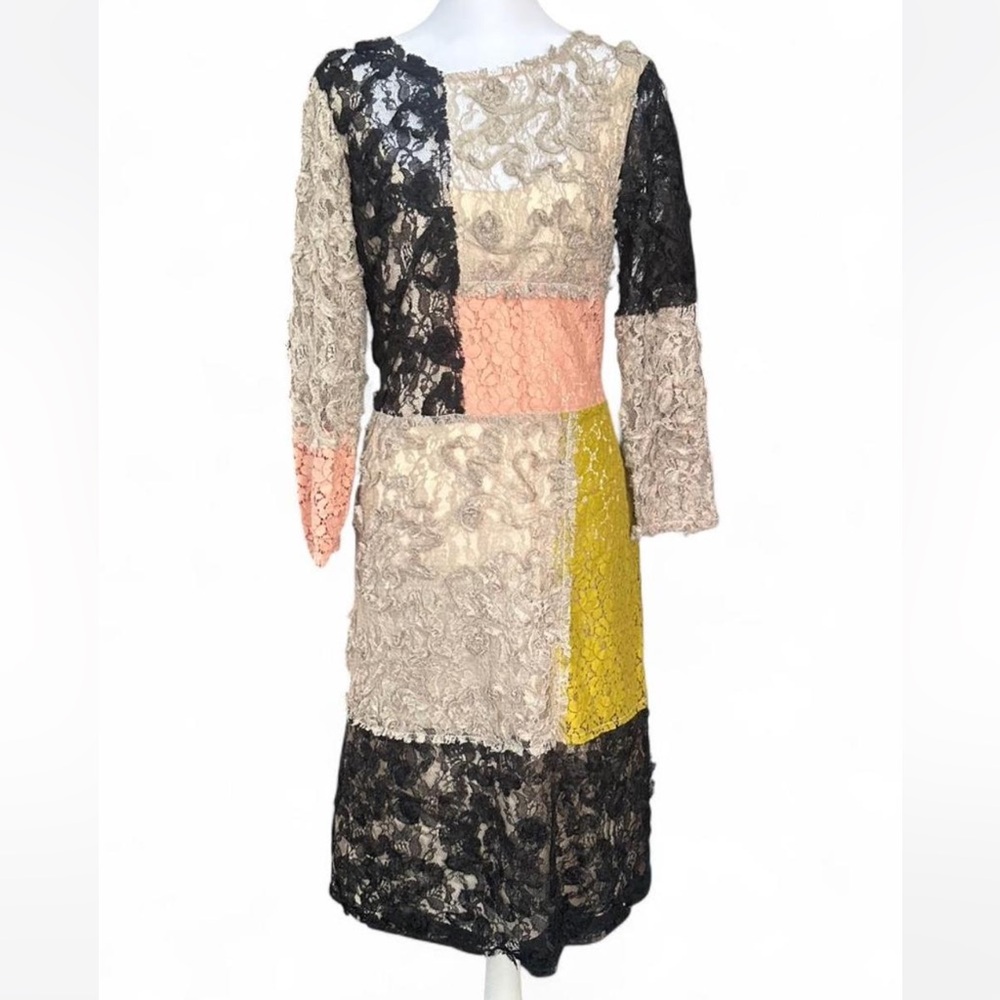 Moschino Cheap & Chic runway 2012 look lace color block dress - Picture 2 of 4